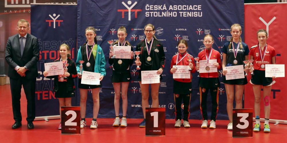 Na svém kontě má Eliška i 3. místo ze čtyřhry na MČR v kategorii U13