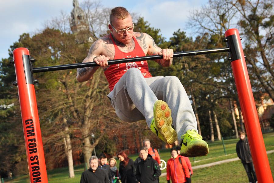 Workoutové hřiště v Poštorné za kostelem 